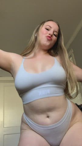 Do my boobs looks tasty today - free porn video