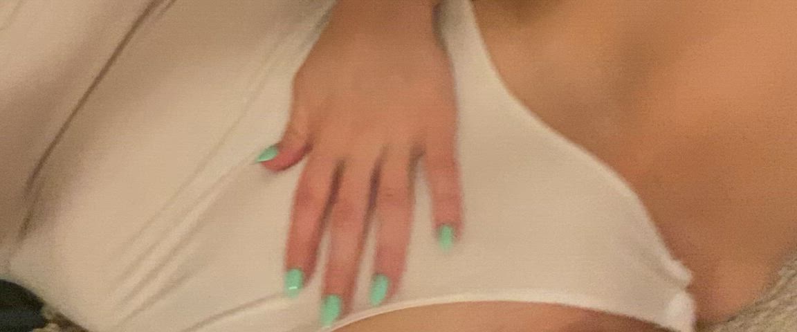 When I’m feeling generous I let her have a quick touch - free porn video