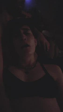 he just wanted to sleep, but i needed to cum so bad! so while he slept i quietly put his hand on my pussy and rubbed my clit against his fingers til i came 😈 it felt so naughty! [gif] - free porn video