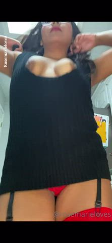 Bouncing Mommy tits - free porn video