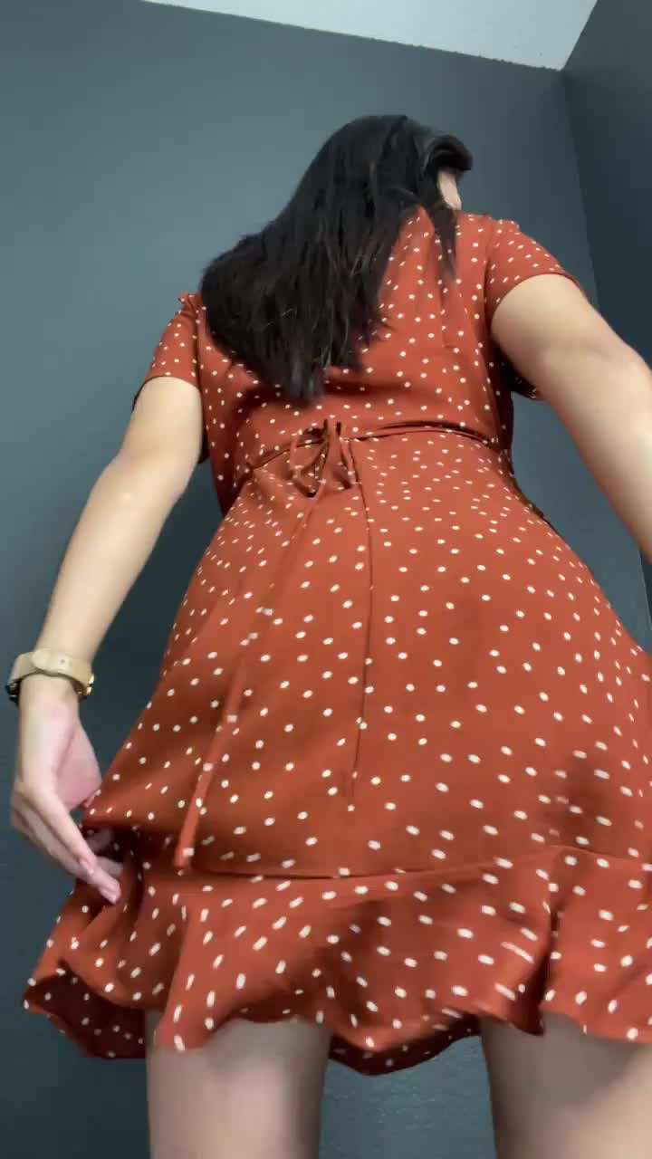 I’ll spread my cheeks while you fill up my holes - free porn video