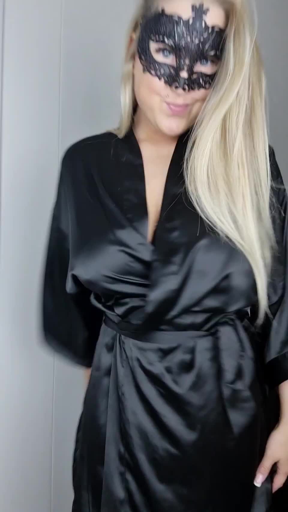 Want to regularly indulge in my curves? I'm all yours. - free porn video