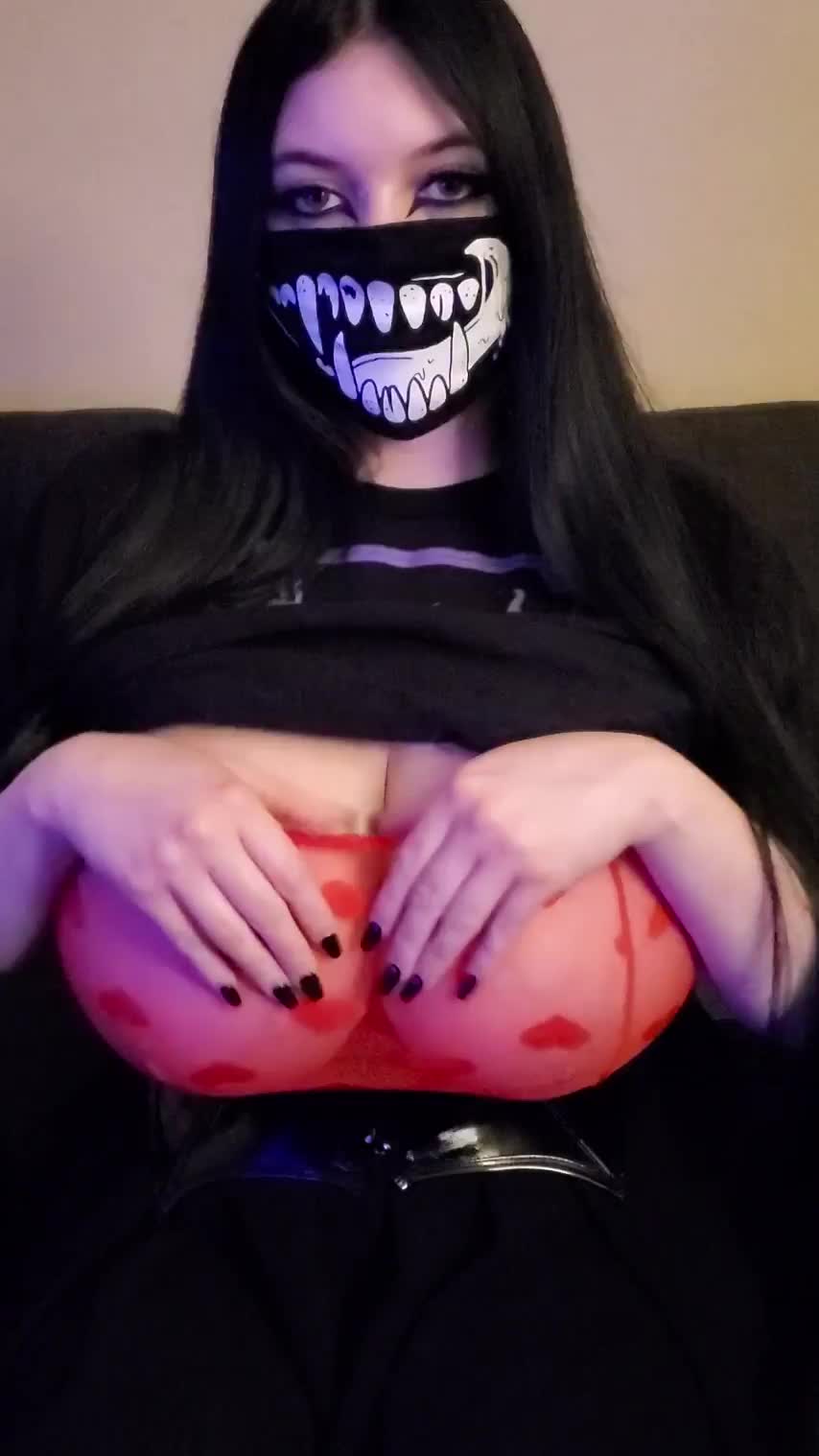 bouncing in my ❤ top - free porn video