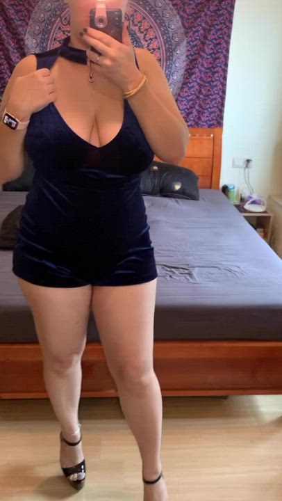 Do you like my party outfit :P - free porn video