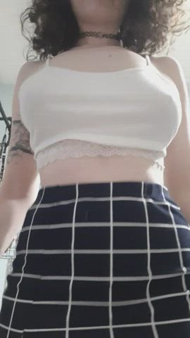 Let me drop them on your face - free porn video