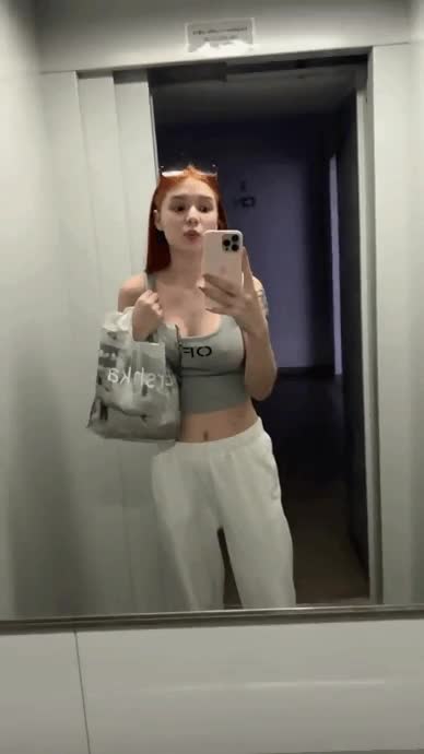 Knowing that the neighbors can come in at any moment really turns me on... (18f) - free porn video