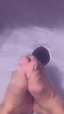 my fingers can be very strong! if you want special feet content... subscribe to my onlyyfans for free! I have a super promotion until Monday - free porn video