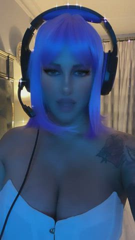 watch me fuck my boyfriends dad whilst playing fortnite - free porn video
