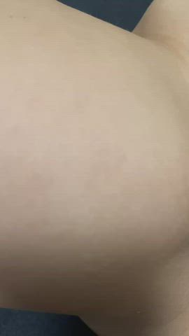 Shall I shave the sides so my hairy pussy can be covered in my bikini? Please be honest guys😘 - free porn video