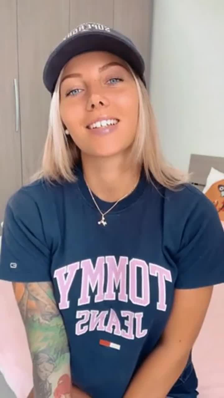 Felt cute might delete later 🐭 - free porn video