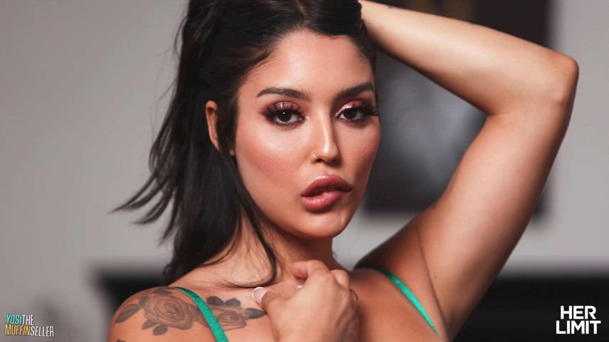 Treating Vanessa Sky like the perfect slut she is - free porn video
