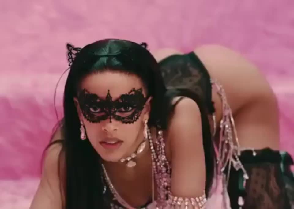 Doja Cat is so sexy - free porn video