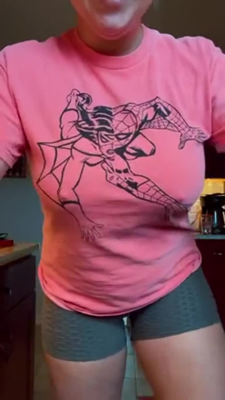 My mom boobs love to show off - free porn video