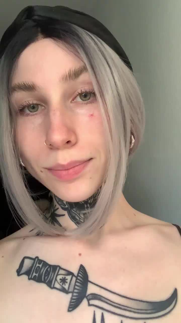 Pale enough to make that dick hard ? - free porn video