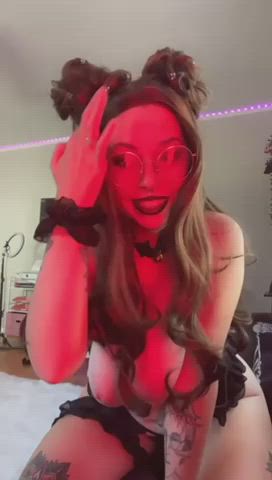 Please i need to know her name !! - free porn video
