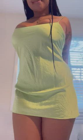 What’s better than a curvy girl in a little dress? - free porn video