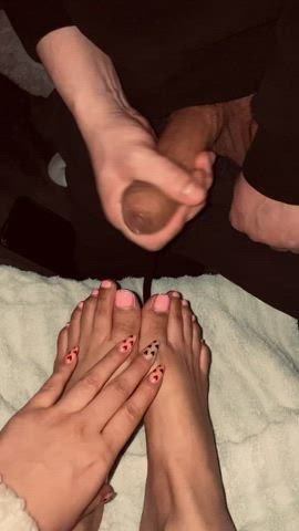 Cumming all over my gf sexy feet and hands - free porn video