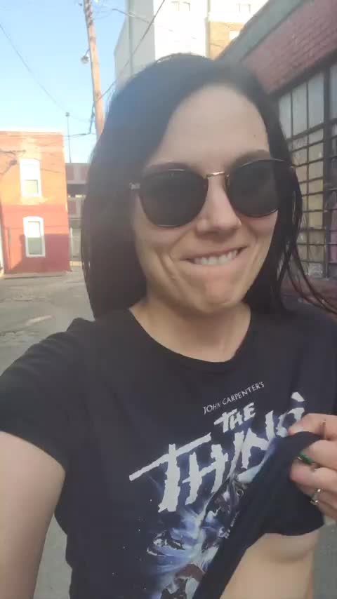 This is why you should take the long way home with me [GIF] - free porn video