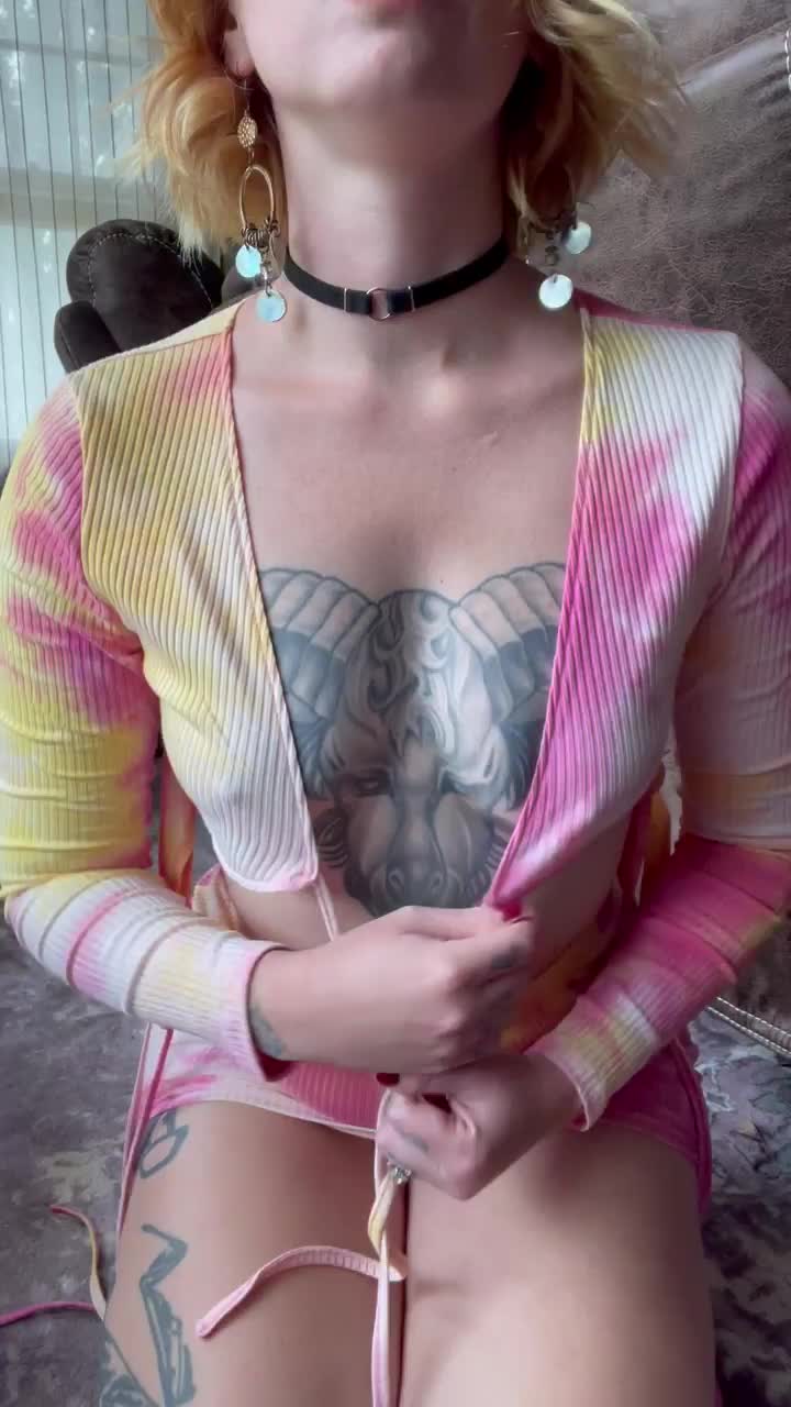 I’d love to put your face in my little boobies - free porn video