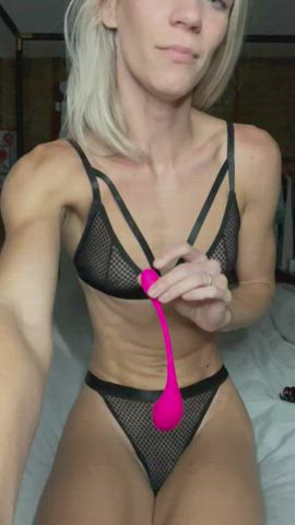 This thing feels amazing! - free porn video