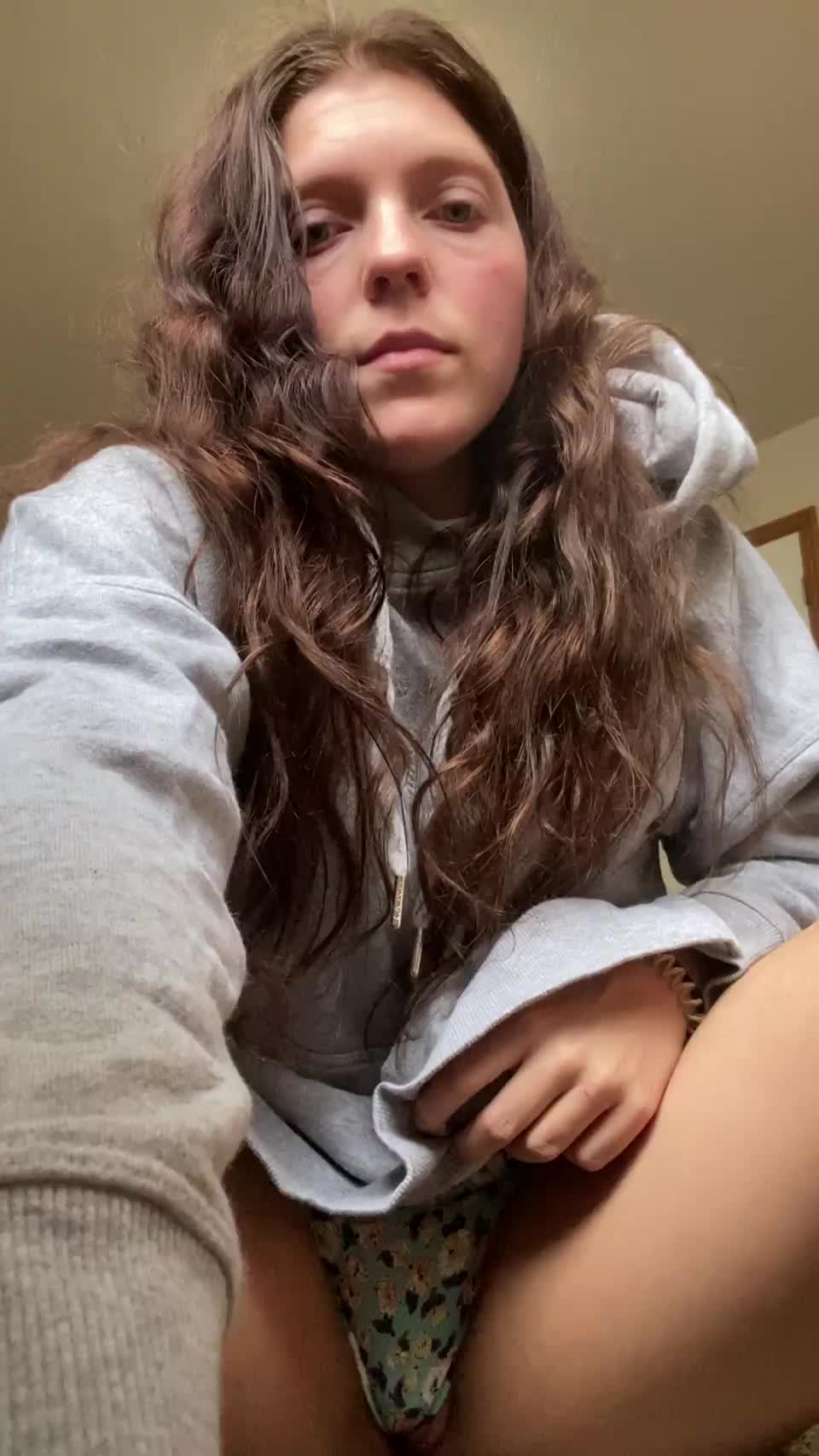 Go face deep in my cheeks - free porn video