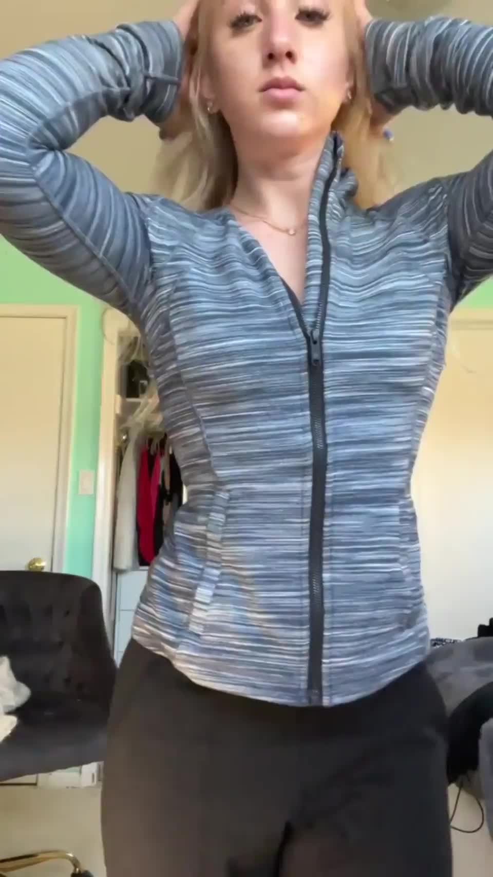 Revealing my tight body - free porn video