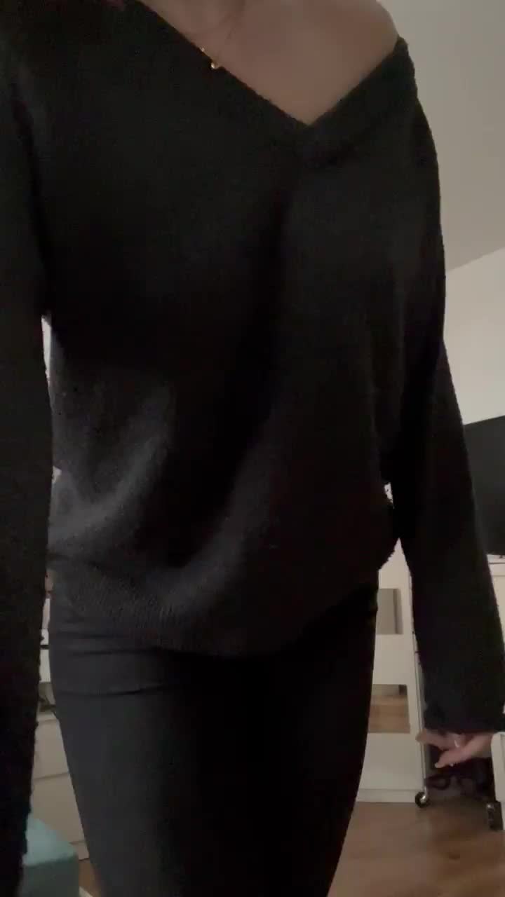 19, just your average friendly neighborhood girl :) - free porn video