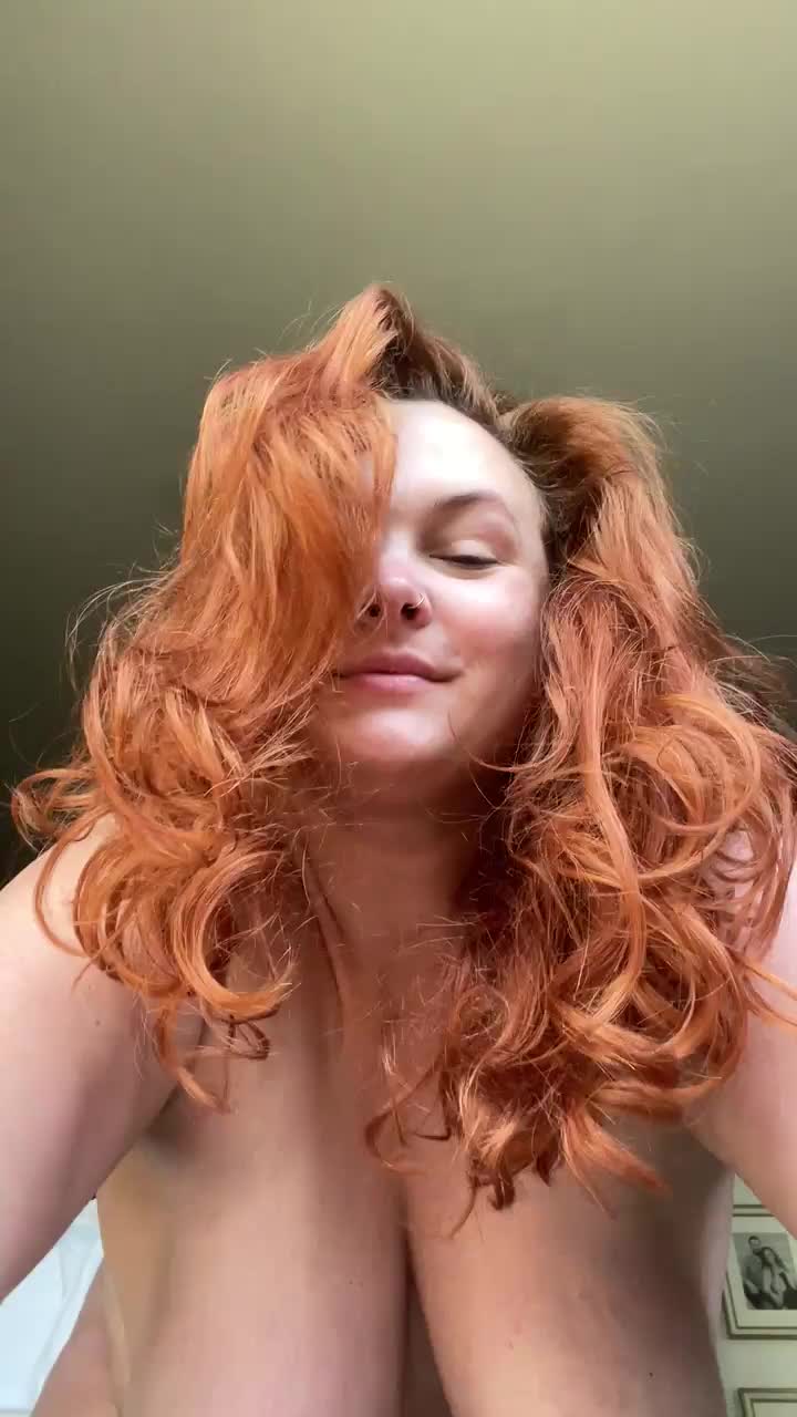 Gravity at work - free porn video