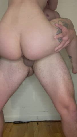 I like being picked up and having my pussy used - free porn video