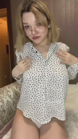 Wanna perk up your day!😍 - free porn video