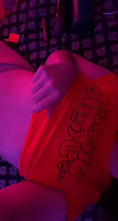 I think I need to be titty fucked 😈💜 - free porn video