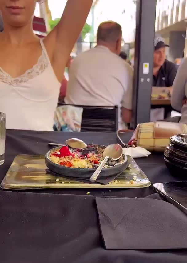 My lovers say my pussy has personality [GIF] - free porn video