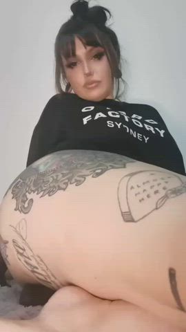 This one time this gif of me got to the most upvoted post on this page and then it was removed for "not being me" but it really is me so anyway I'm trying again... Hey - free porn video