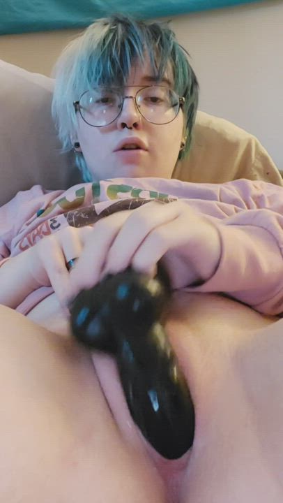 My pussy creams all over my dildo 😳 I'm so wet it feels so good!! [FtM] - free porn video