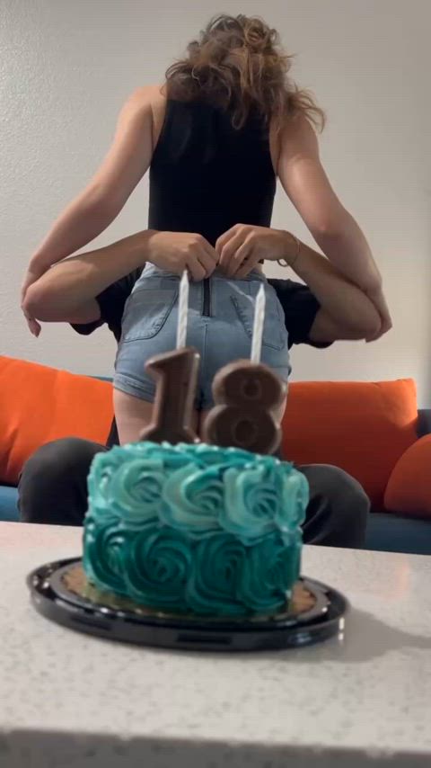 For my 18th birthday I asked my boyfriend if I could fuck his hot friend, he lost his mind when he saw another man own me! Now he’s begging for more💕 - free porn video