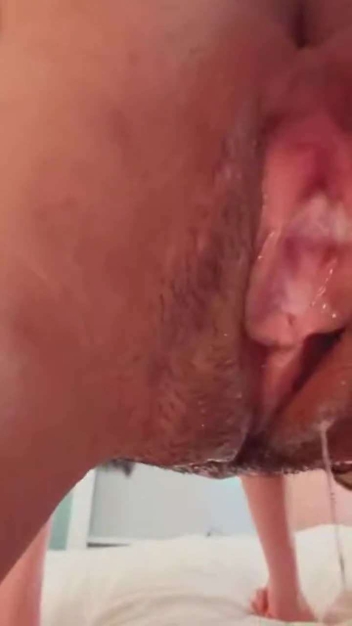 I need a clean up crew 😂 - free porn video