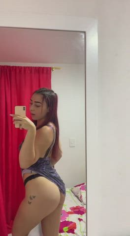 Hello everyone! Let me introduce you to my miniature body - free porn video
