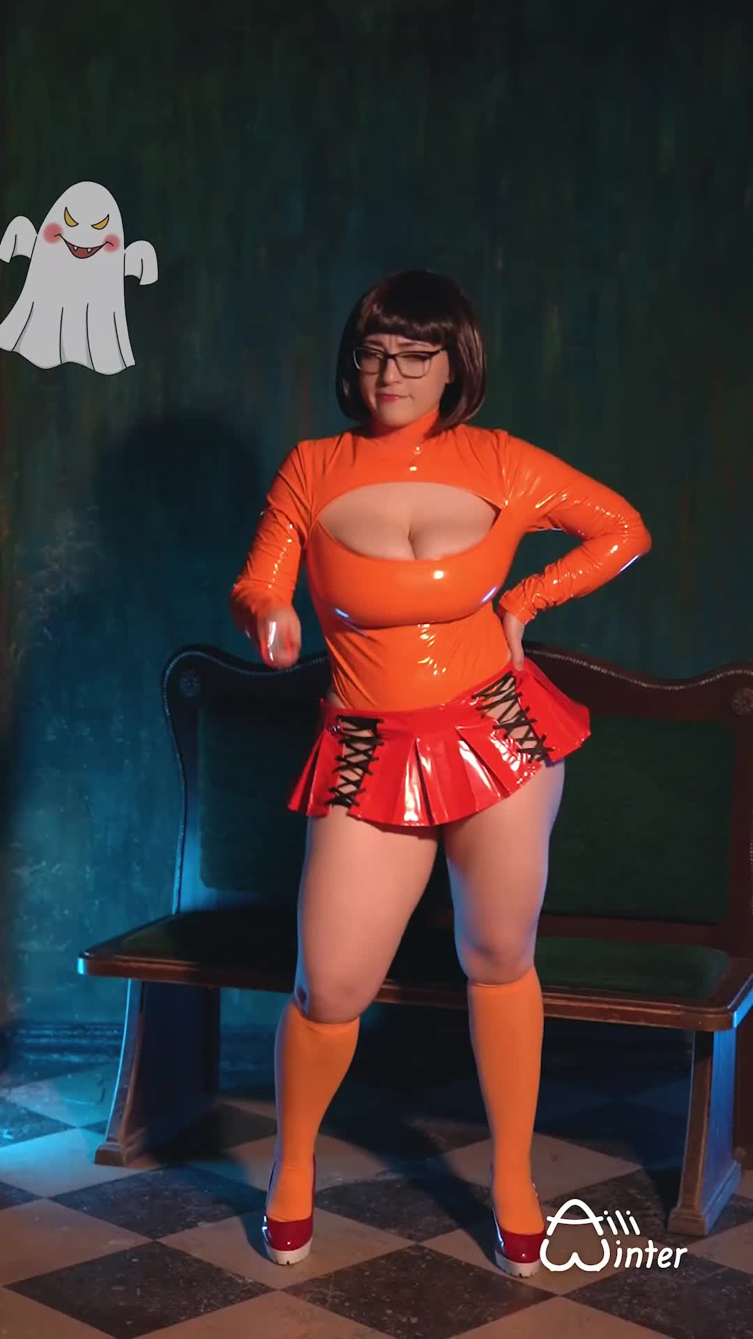 Dances aren't for Velma Dinkley [ScoobyDoo] (Aili Winter) - free porn video