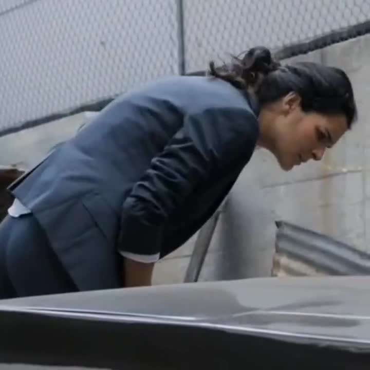 Angie Harmon tight 🍑 (Rizzoli & Isles S02E15) - free porn video
