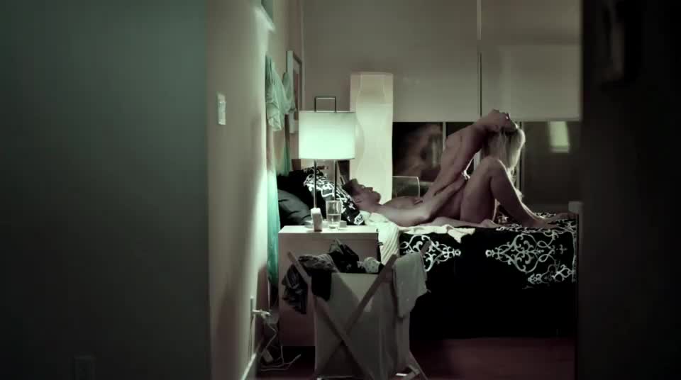 Chelsey Reist in Embrace of the Vampire (2013) - free porn video