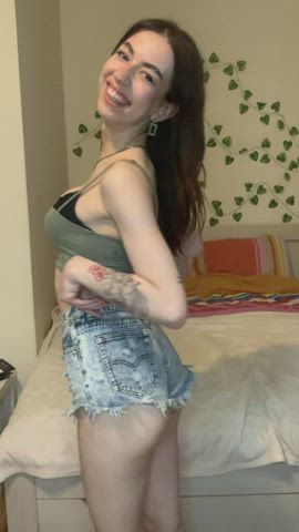 Woke up and chose to show you all my ass today - free porn video