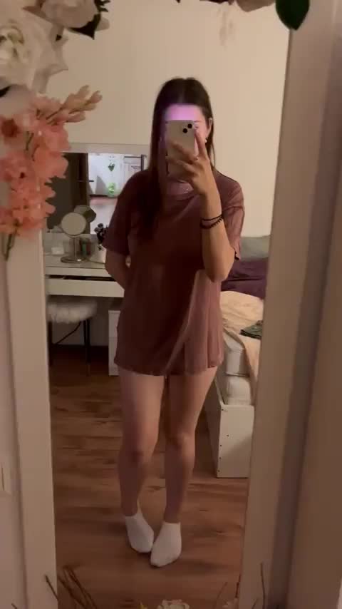 Well... I have an idea... but it’s a little bit hard to do it when you are alone... - free porn video