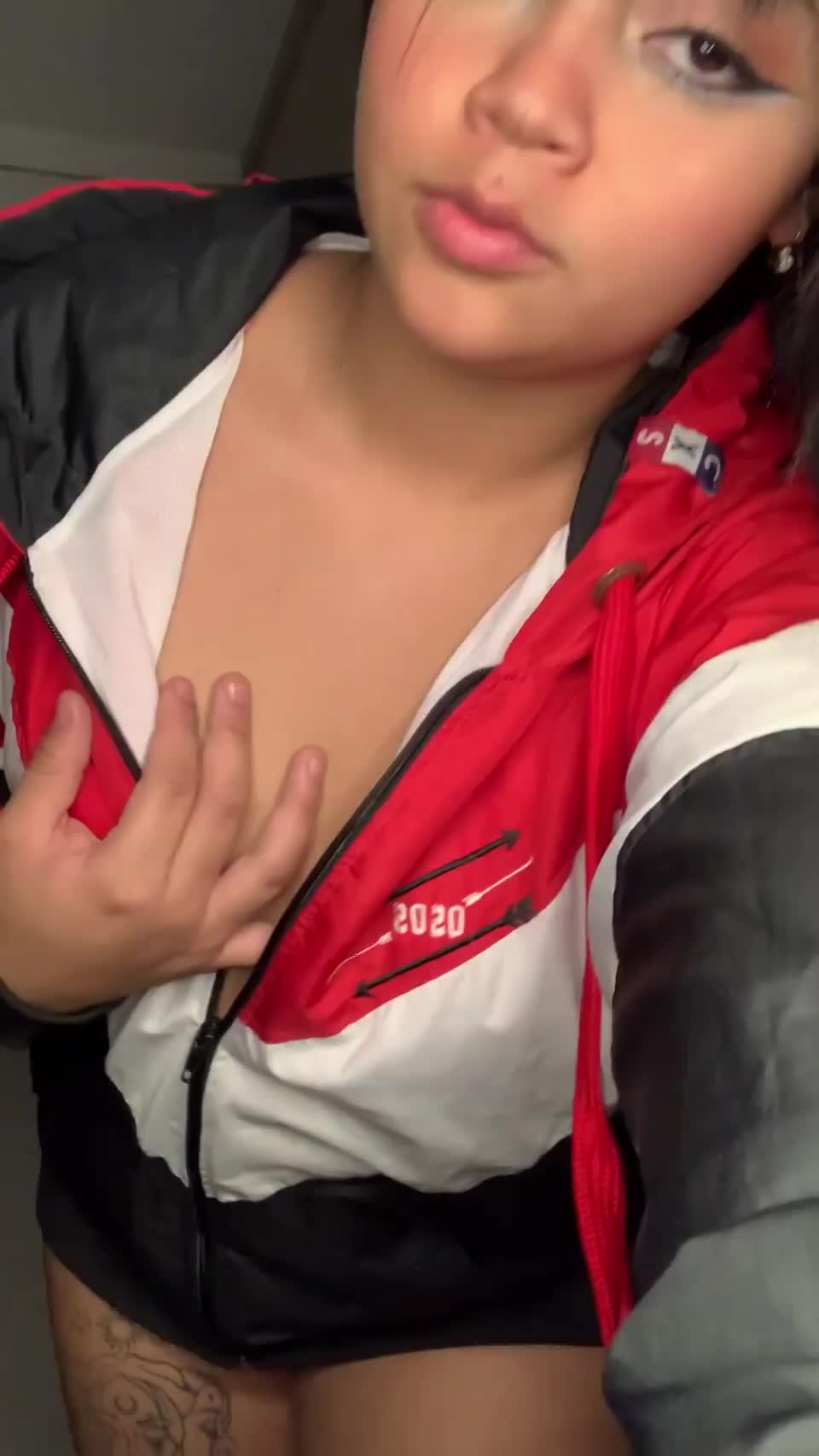 Am I cute enough to be more than your friend?? - free porn video