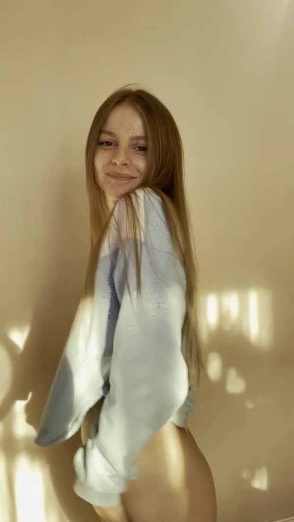 My butt wants to have some fun daddy ;) - free porn video
