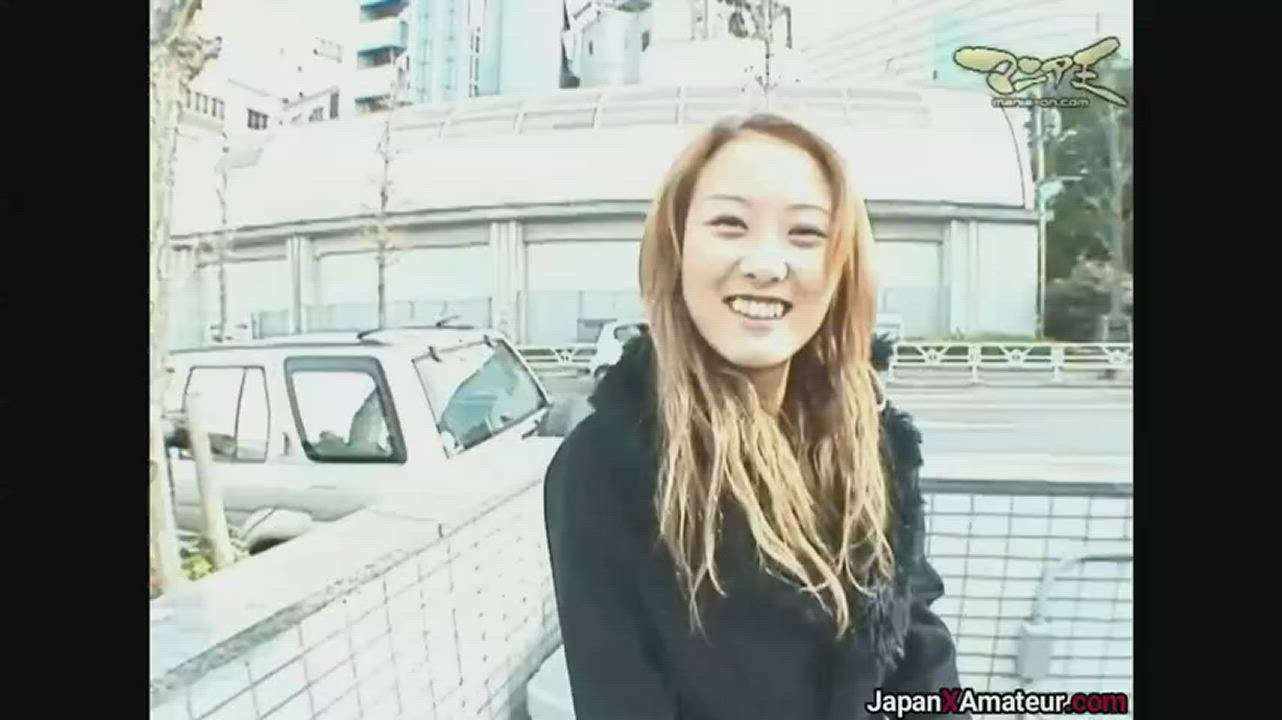 Japanese Girl Giving A Blowjob And Getting Fucked In Front Of A Subway Entrance - free porn video