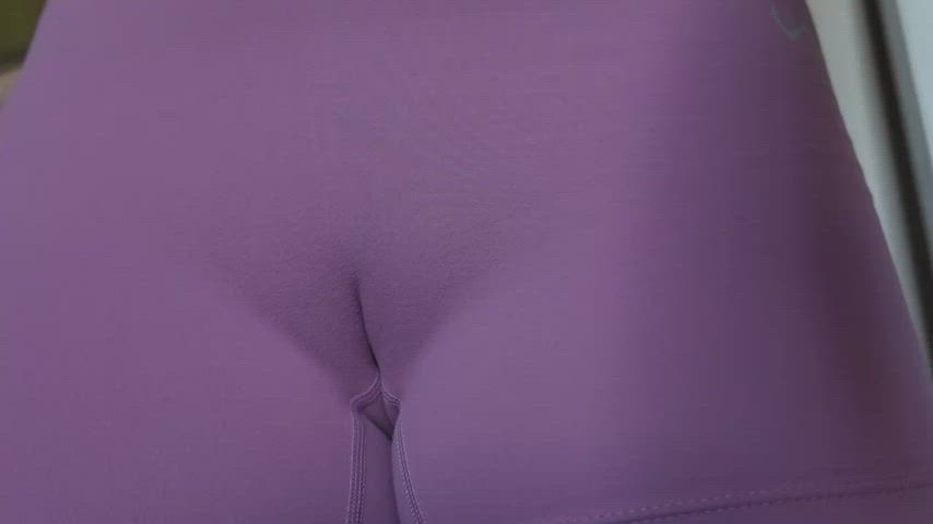 Guys were staring at me at the gym today. Wonder why... - free porn video