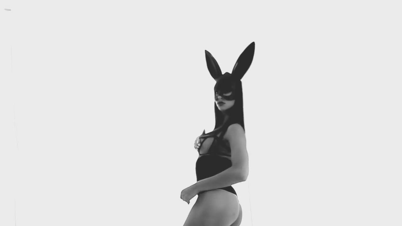 Sexy Bunny Dance - free porn video