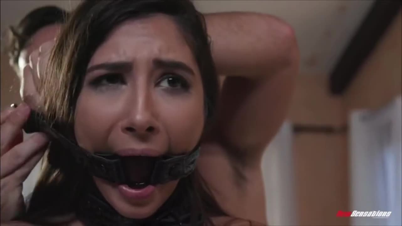 Gianna Dior - Gianna Dior in Hotwife Bound 4 - free porn video