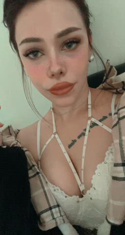 Do you like my blue eyes?? - free porn video