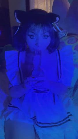 Am I cute with this didlo? - free porn video
